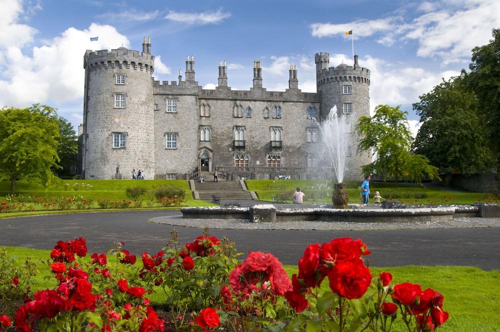 Springhill Court Hotel & Leisure Club Kilkenny Exterior photo